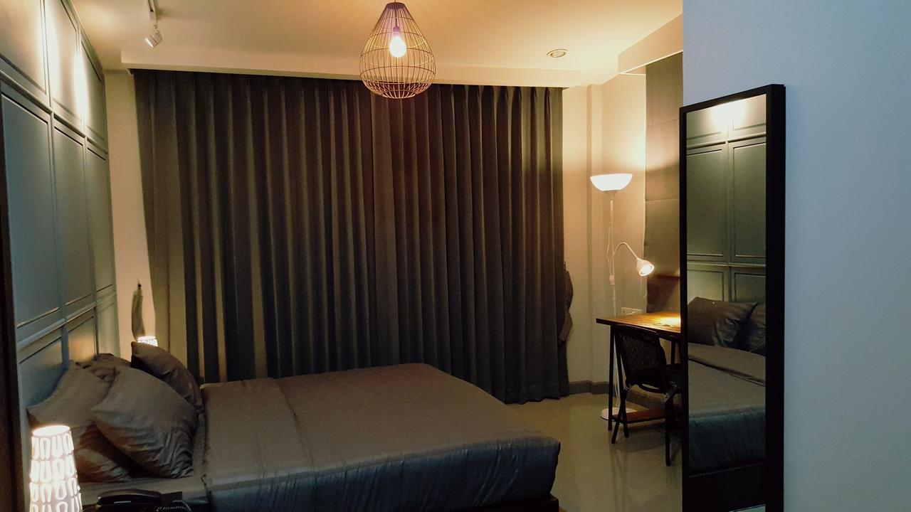 Pamahouse Boutique Hostel Bangkok Exterior photo