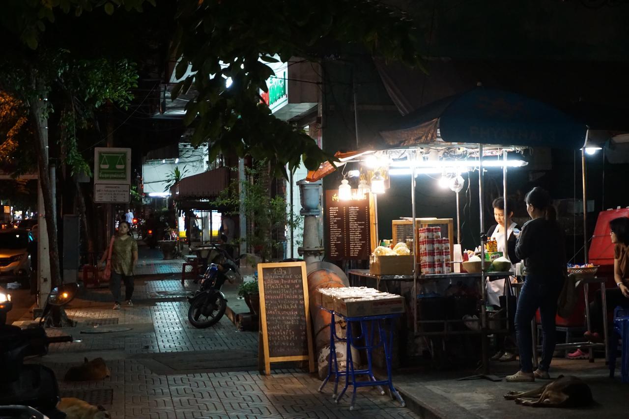 Pamahouse Boutique Hostel Bangkok Exterior photo