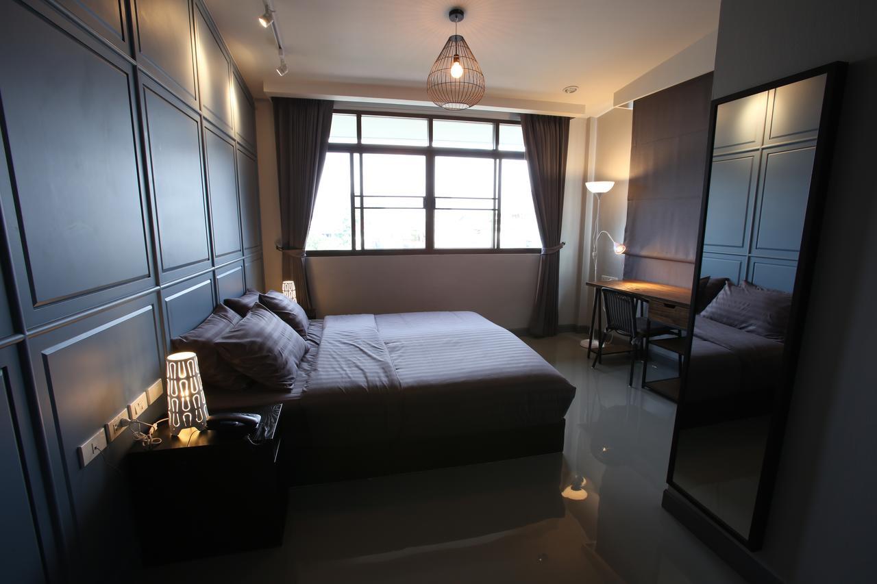 Pamahouse Boutique Hostel Bangkok Exterior photo